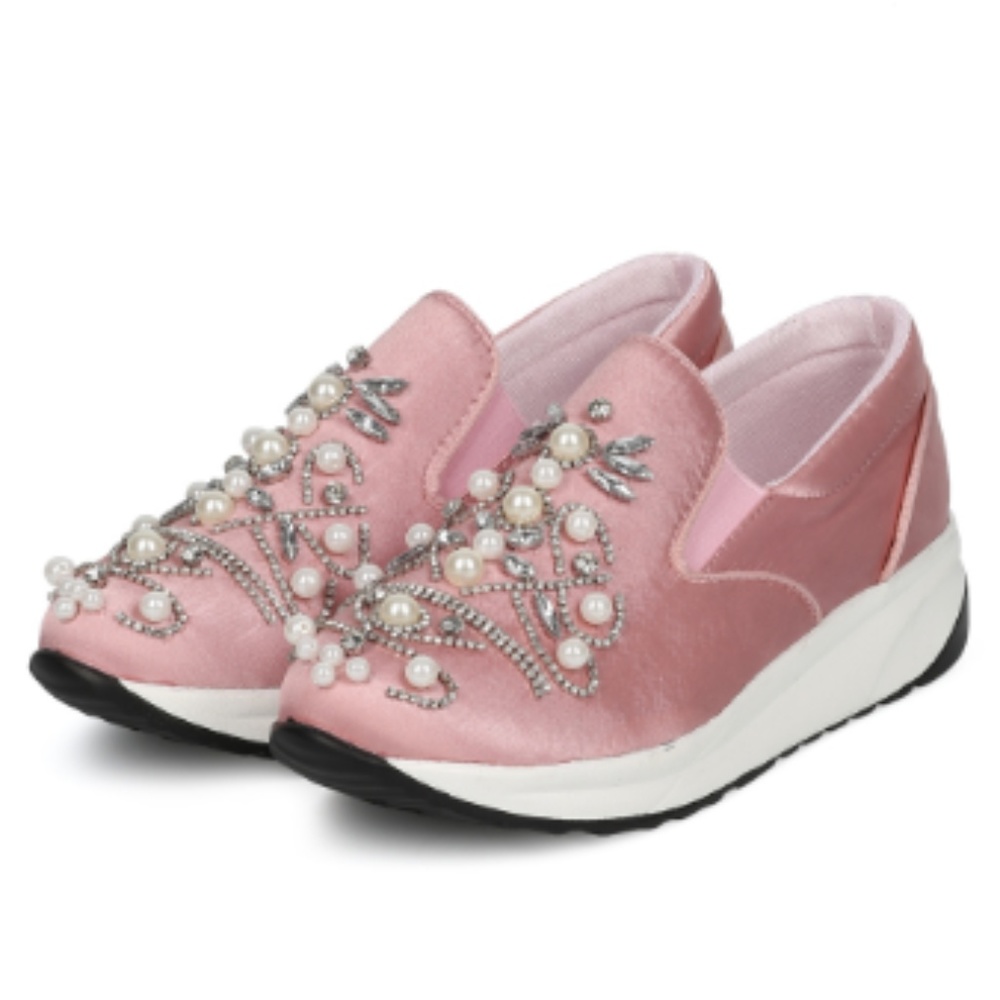 NEW Women's Strap Almond Toe Sneaker Flat